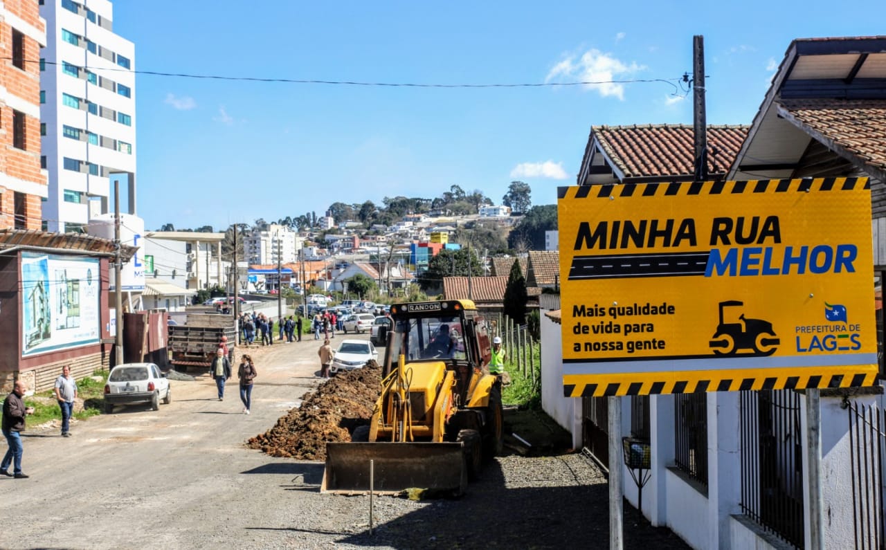 Prefeitura de Lages Minha Rua Melhor contempla obras de pavimentação da rua Zeca Atanázio, no Sagrado Coração Jesus