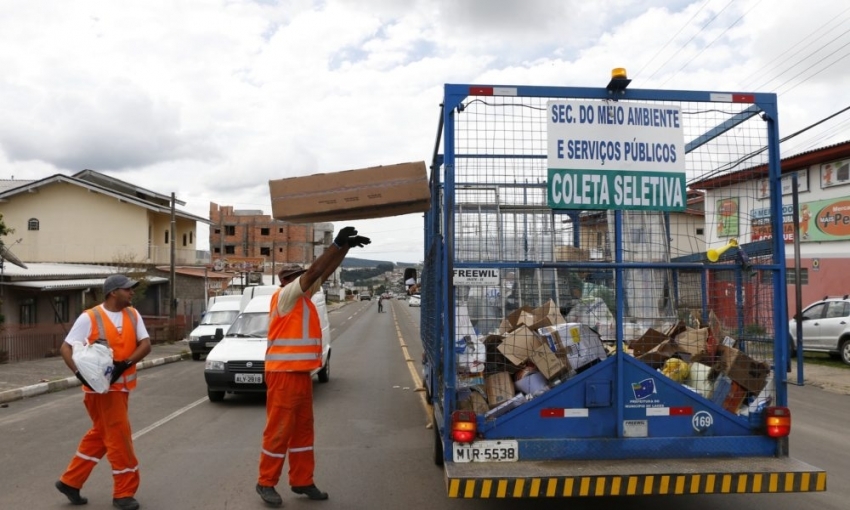Prefeitura de Lages Coronavírus: descarte de máscaras e luvas não pode ser feito no lixo reciclável