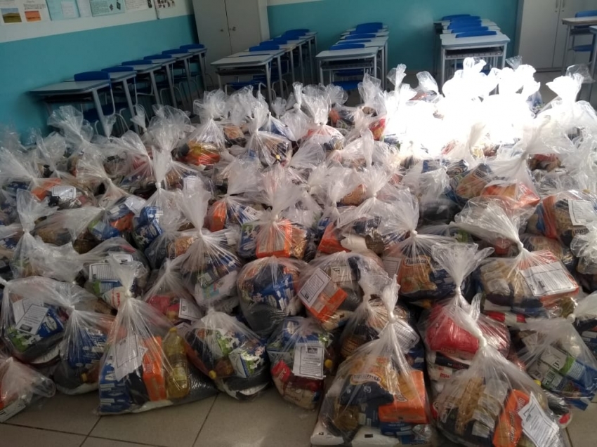 Prefeitura de Lages Coronavírus: Prefeitura prepara nova remessa de kits emergenciais de alimentação para alunos da rede municipal 