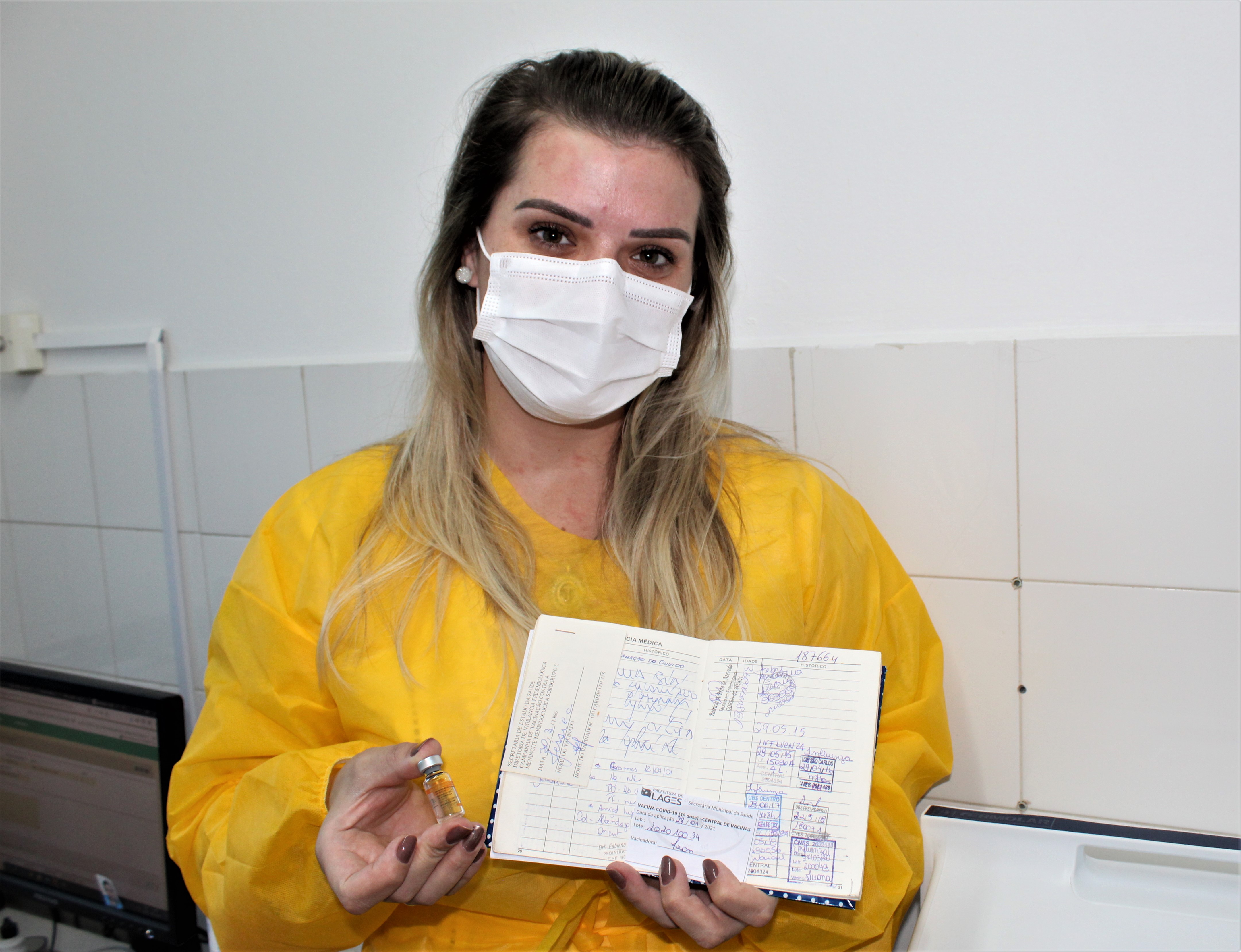 Prefeitura de Lages “A vacina veio como uma dose de esperança”, comemora profissional da saúde de Lages imunizada contra a Covid-19