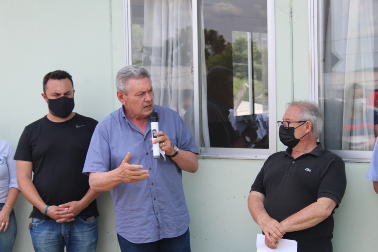 Prefeitura de Lages Prefeito Ceron assina ordem de serviço para ampliação e reforma do CEIM Professora Rosvita Lima Borges, no bairro Maria Luiza