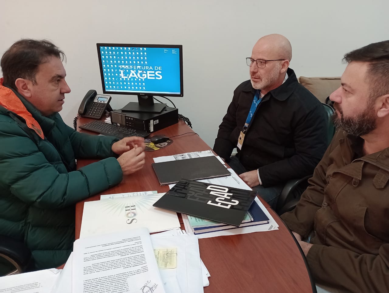 Prefeitura de Lages Ecad propõe normatização da execução de conteúdo intelectual em eventos culturais públicos em Lages 