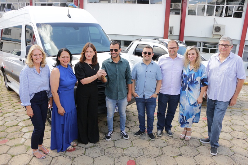 Prefeitura de Lages Prefeitura de Lages recebe emendas federais, carros e recursos da Secretaria de Estado da Saúde  