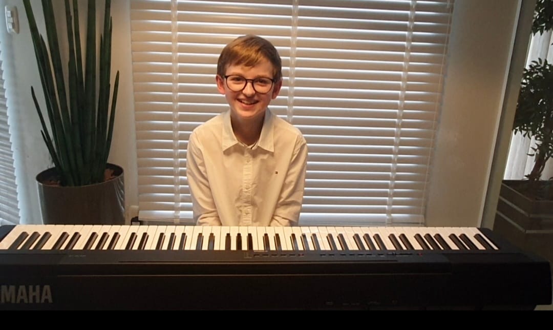 Prefeitura de Lages Casarão Juca Antunes: prodígio do piano fará apresentação na Sessão de Sábado do Casarão com set de compositores clássicos e algumas surpresas