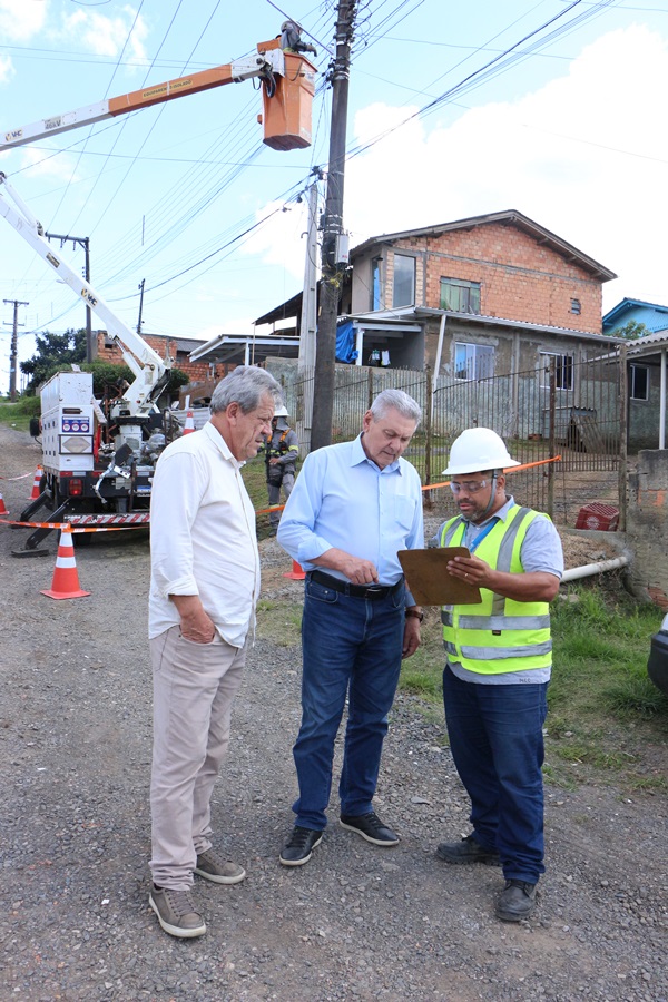 Prefeitura de Lages Caroba e Santa Mônica têm 38 ruas com iluminação de LED