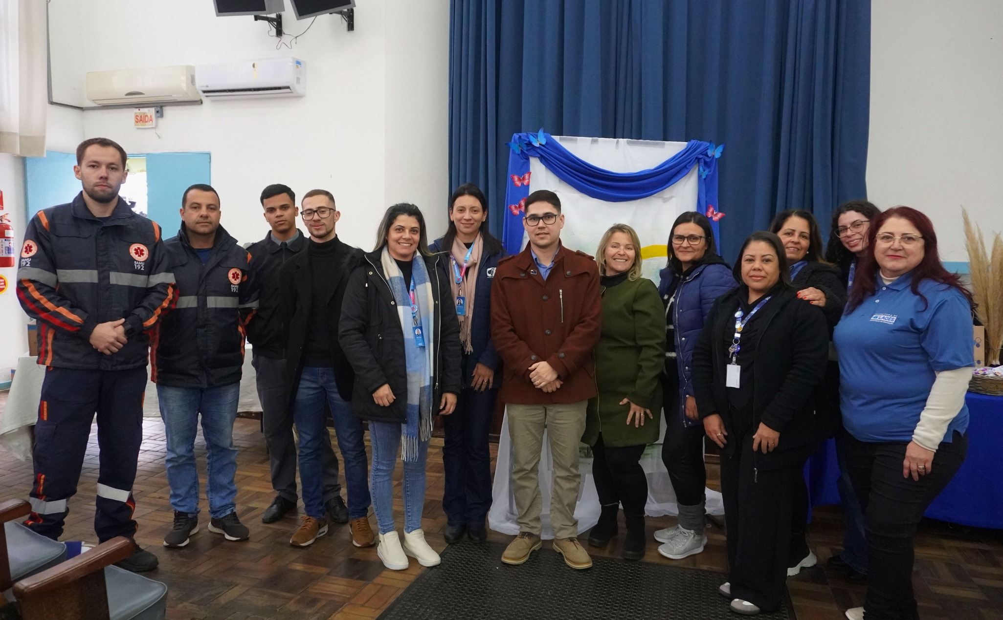 Prefeitura de Lages Secretaria da Educação realiza entrega de jalecos às estagiárias-auxiliares de sala que atuam nos Centros de Educação Infantil Municipais
