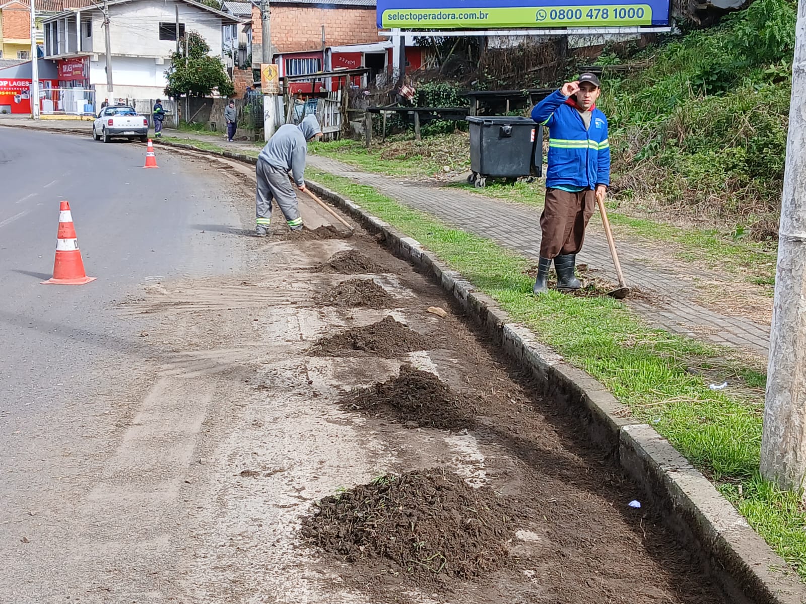 Prefeitura de Lages Serviços Públicos realiza ações de limpeza, catação e manutenção em diferentes regiões de Lages