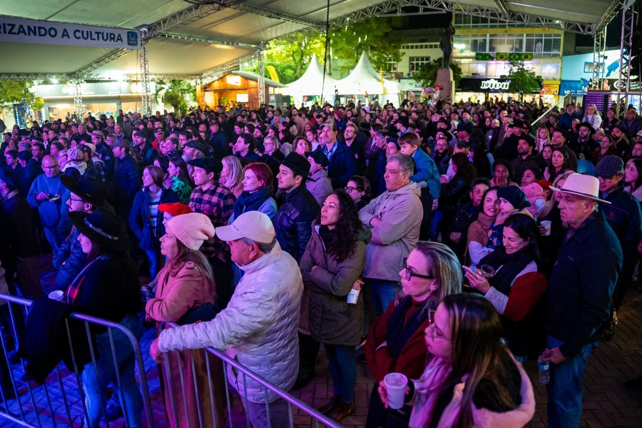 Prefeitura de Lages Confira a programação desta terça-feira na 36ª Festa Nacional do Pinhão