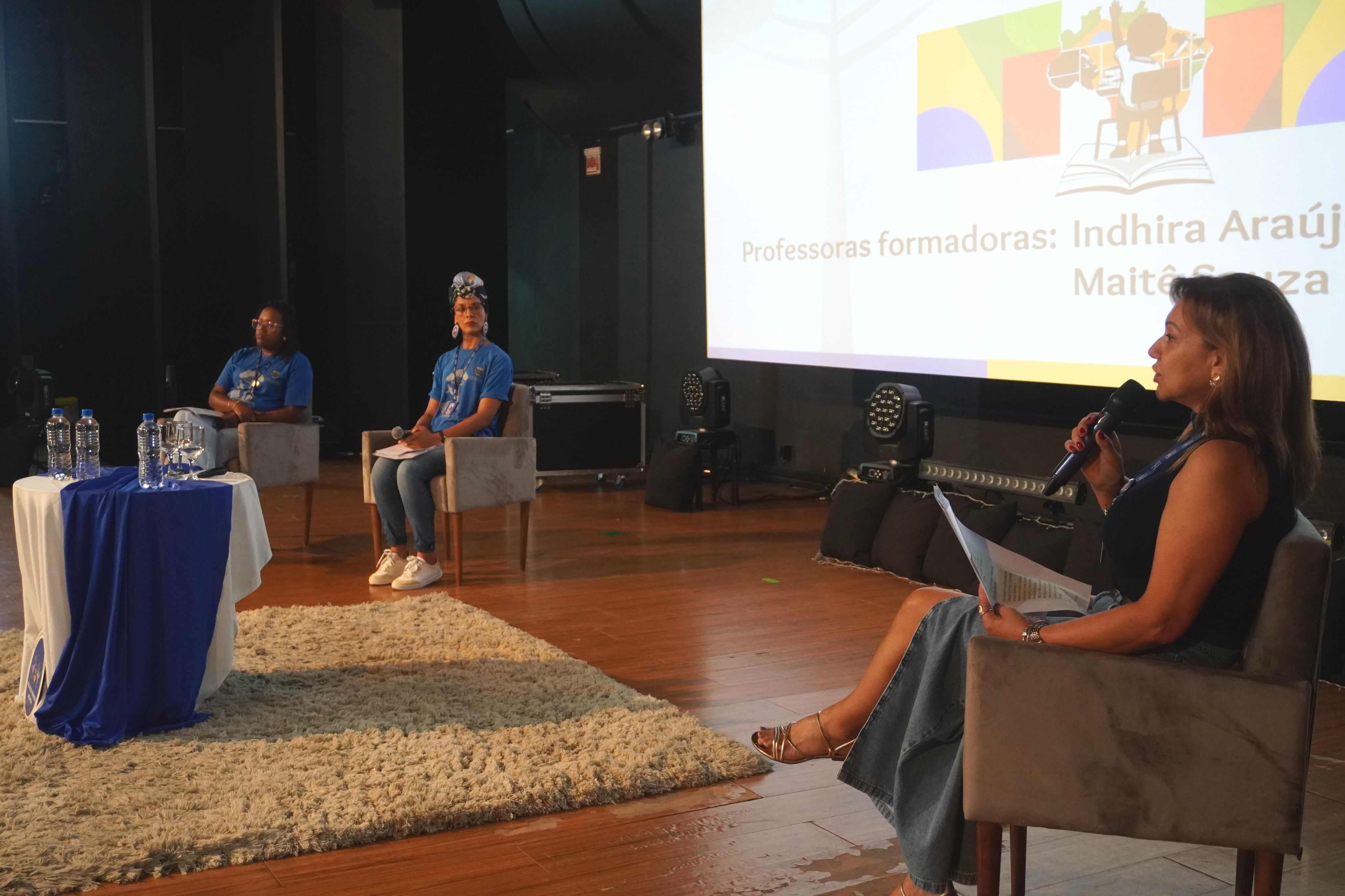 Prefeitura de Lages I Encontro Formativo da Educação Infantil debateu educação integral e equidade racial 