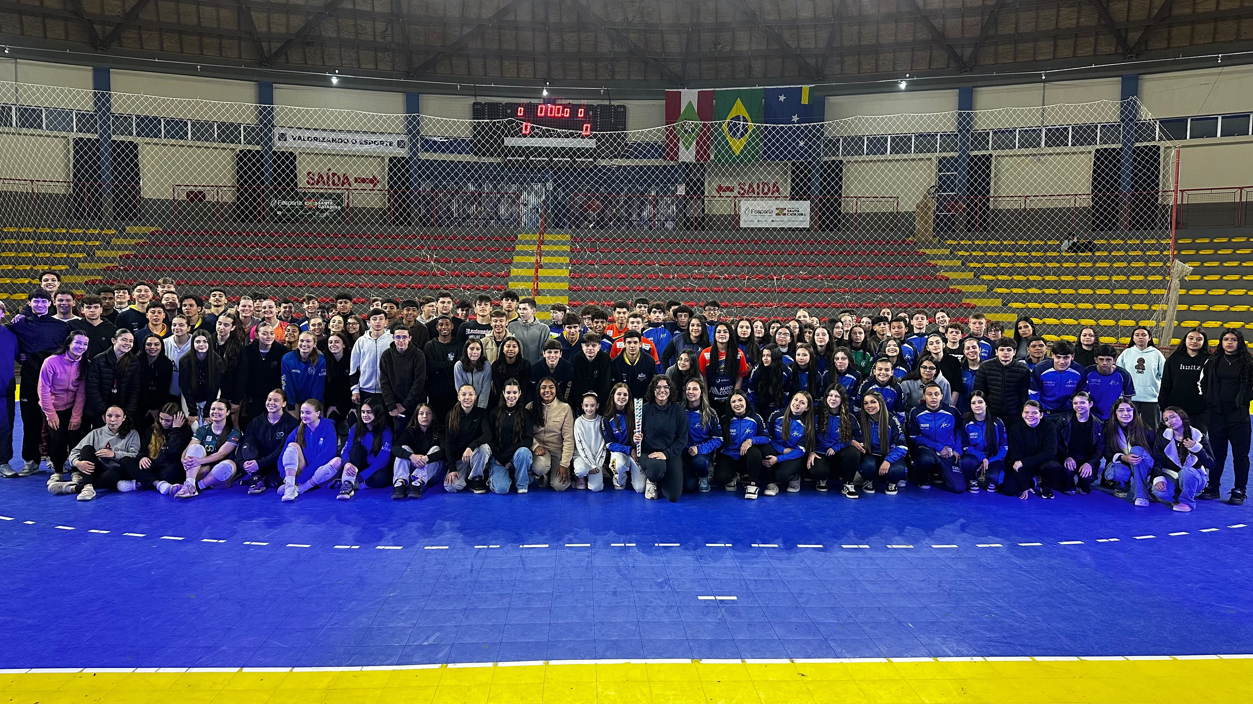 Prefeitura de Lages A tocha que une Santa Catarina nos jogos da Olesc ganha mais de 100 novos guardiões