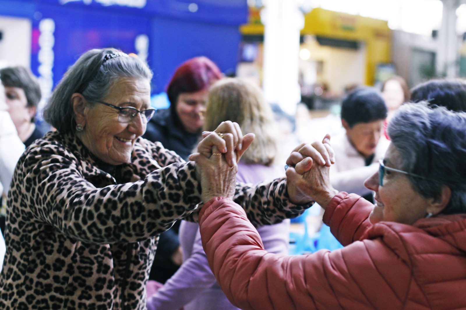 Prefeitura de Lages Grupos de artesãs do programa Recriando Arte se reúnem para confraternização