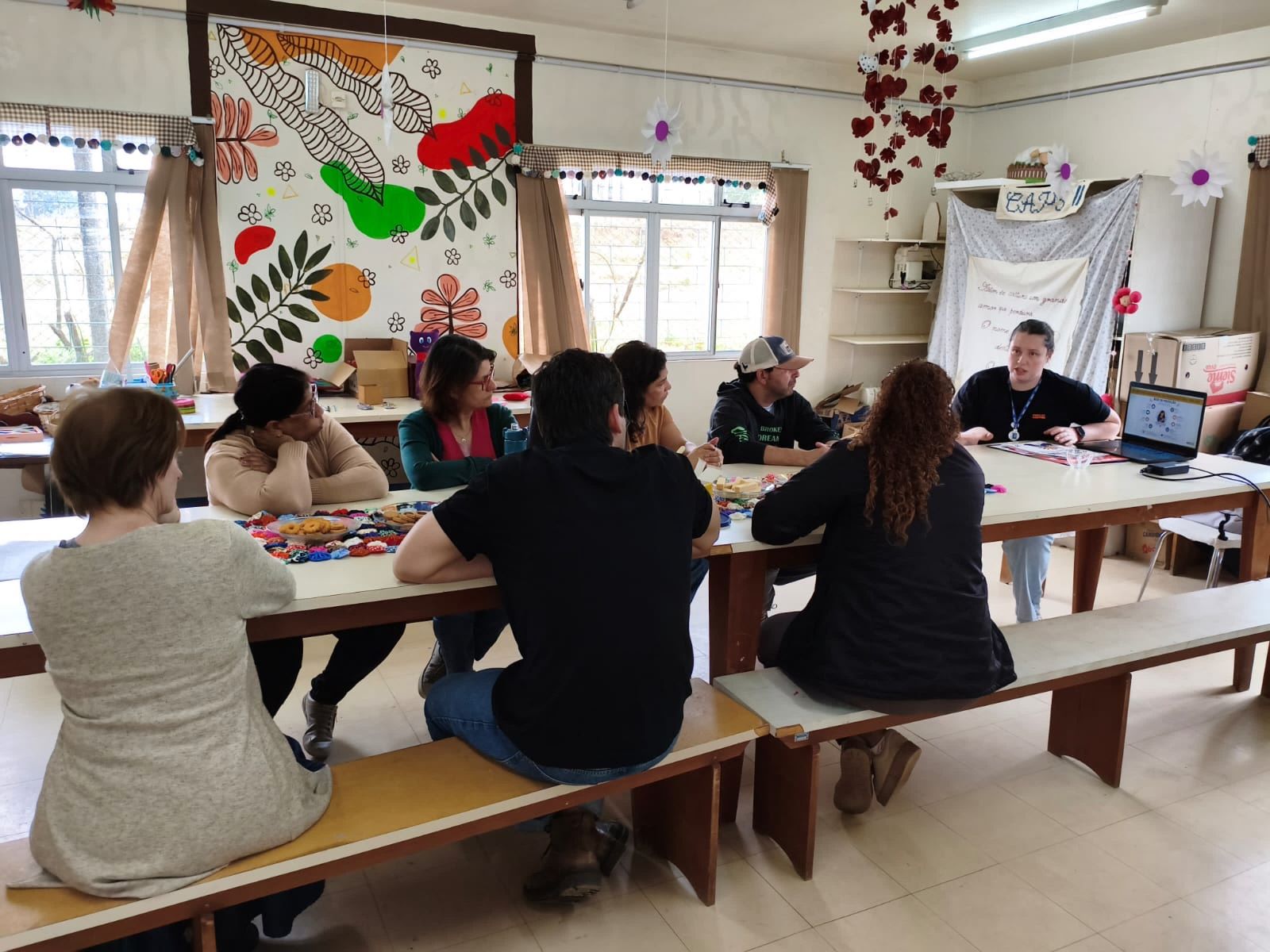 Prefeitura de Lages Lages prepara profissionais da Saúde Mental para atendimento a mulheres em situação de violência