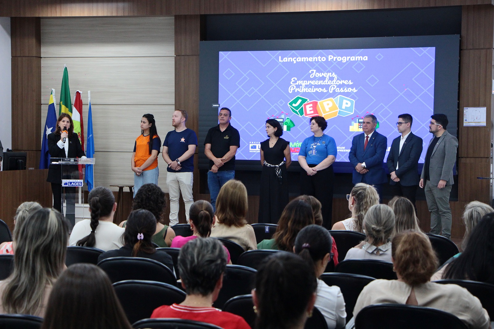 Prefeitura de Lages Programa Jovens Empreendedores Primeiros Passos é lançado em Lages