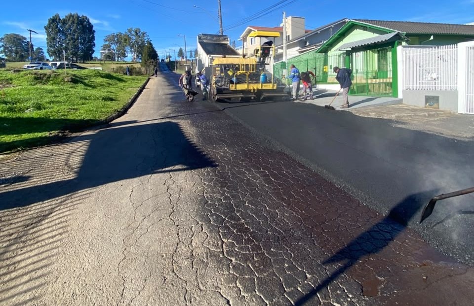 Prefeitura de Lages Trecho de acesso ao bairro Vila Comboni tem pavimentação totalmente restaurada