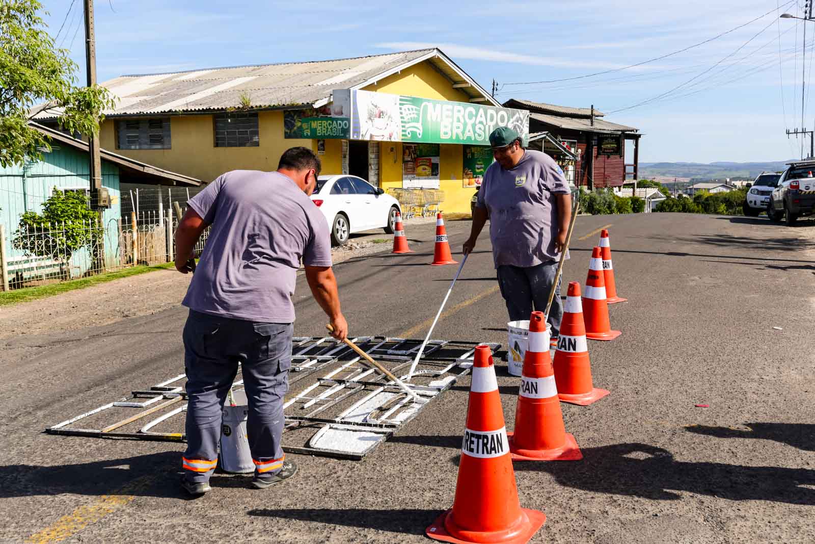 Prefeitura de Lages Planejamento Urbano: prefeitura intensifica trabalhos de sinalização viária em Lages