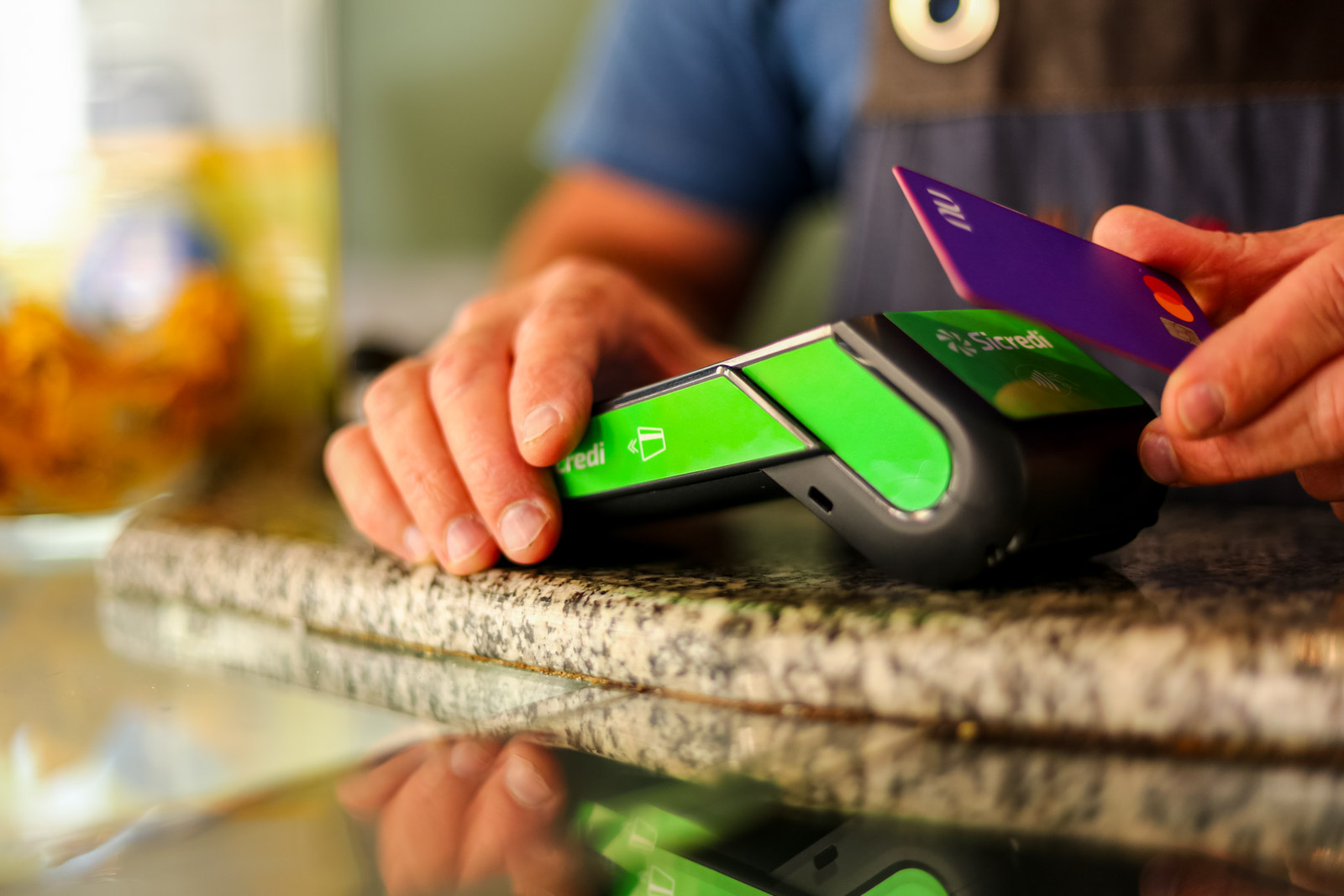 Prefeitura de Lages Servidores recebem hoje 13º salário em parcela única e Prefeitura causa uma injeção perto de R$ 100 milhões na economia de Lages 