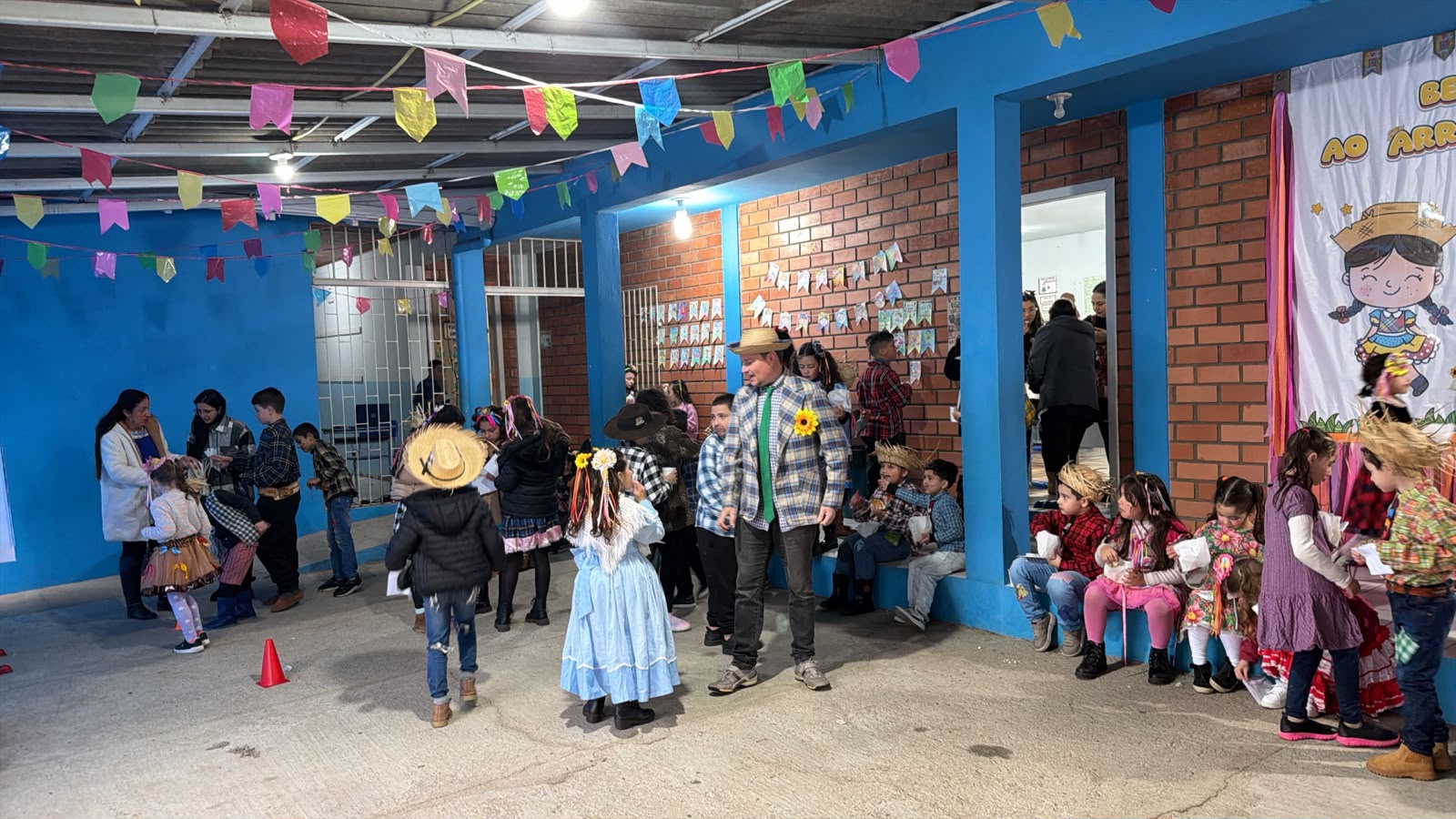 Prefeitura de Lages Festas Julinas mobilizam unidades de ensino municipais durante Sábado Letivo