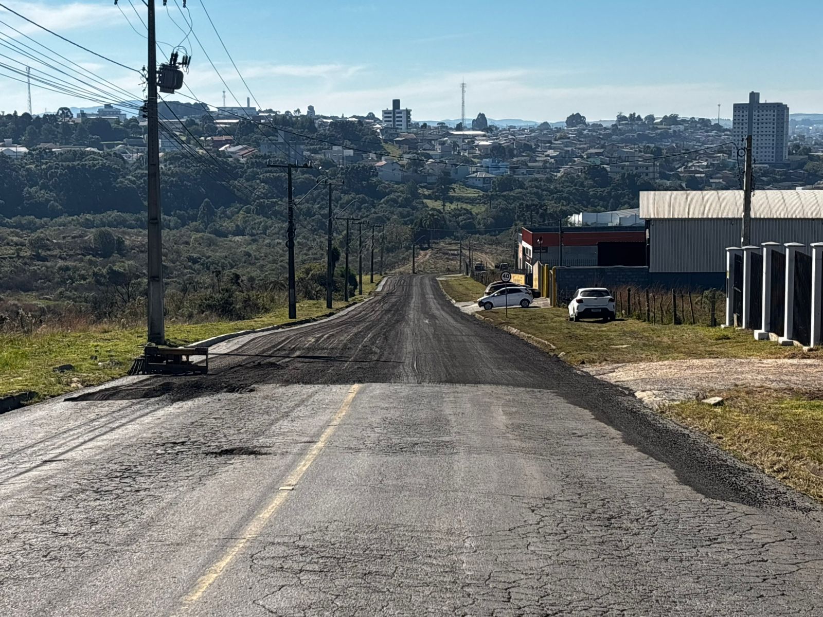 Prefeitura de Lages Equipe de obras e infraestrutura inicia a revitalização da rua Dr. João Pedro Arruda impulsionando a mobilidade na parte alta da cidade