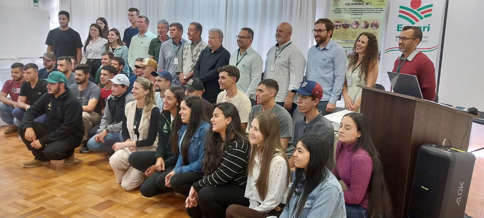 Prefeitura de Lages Secretaria da Agricultura, Pecuária e Pesca de Lages participa de aula inaugural do curso Ação Jovem Rural da Epagri para formação de mais de 30 jovens 
