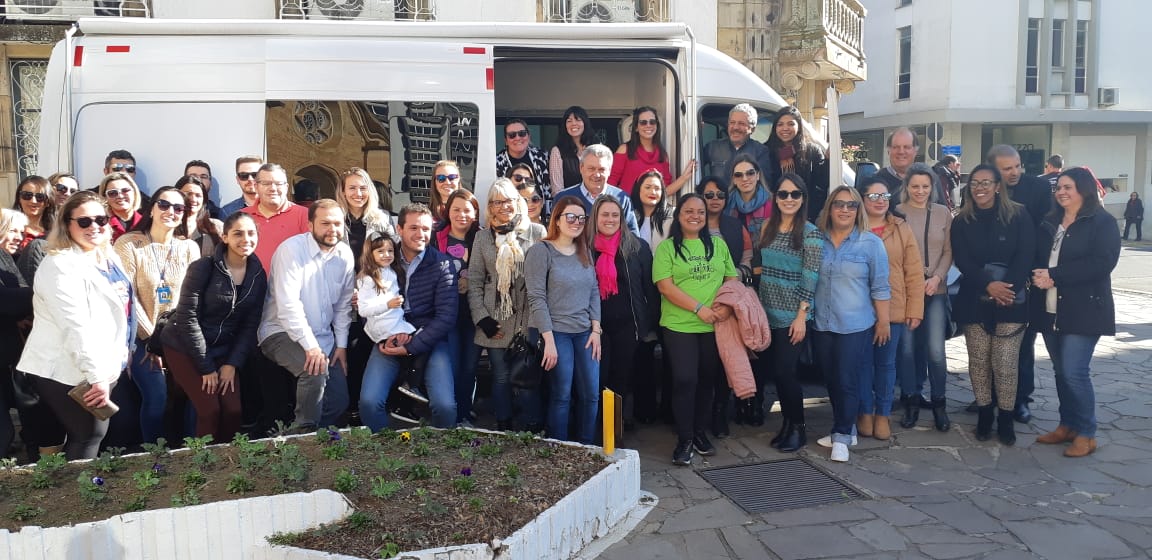 Prefeitura de Lages Saúde ganha odontomóvel para atendimentos no interior