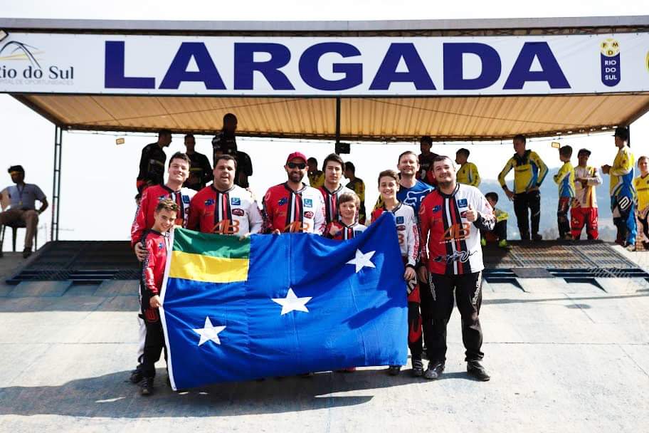 Prefeitura de Lages Lageanos destacam-se em Campeonato Catarinense e Sul Brasileiro de Ciclismo BMX 