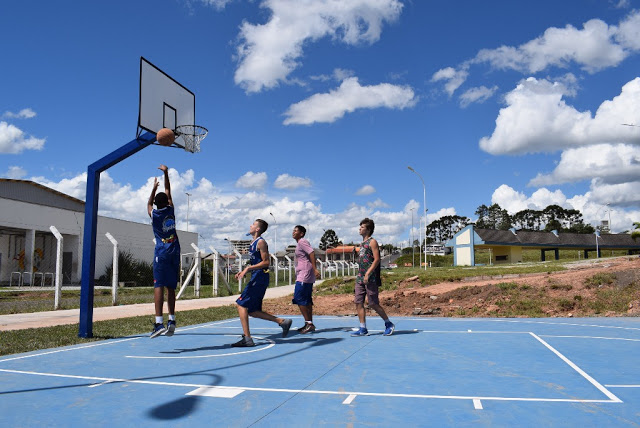Prefeitura de Lages Brincando na Praça movimentará o complexo esportivo do Ginásio Jones Minosso