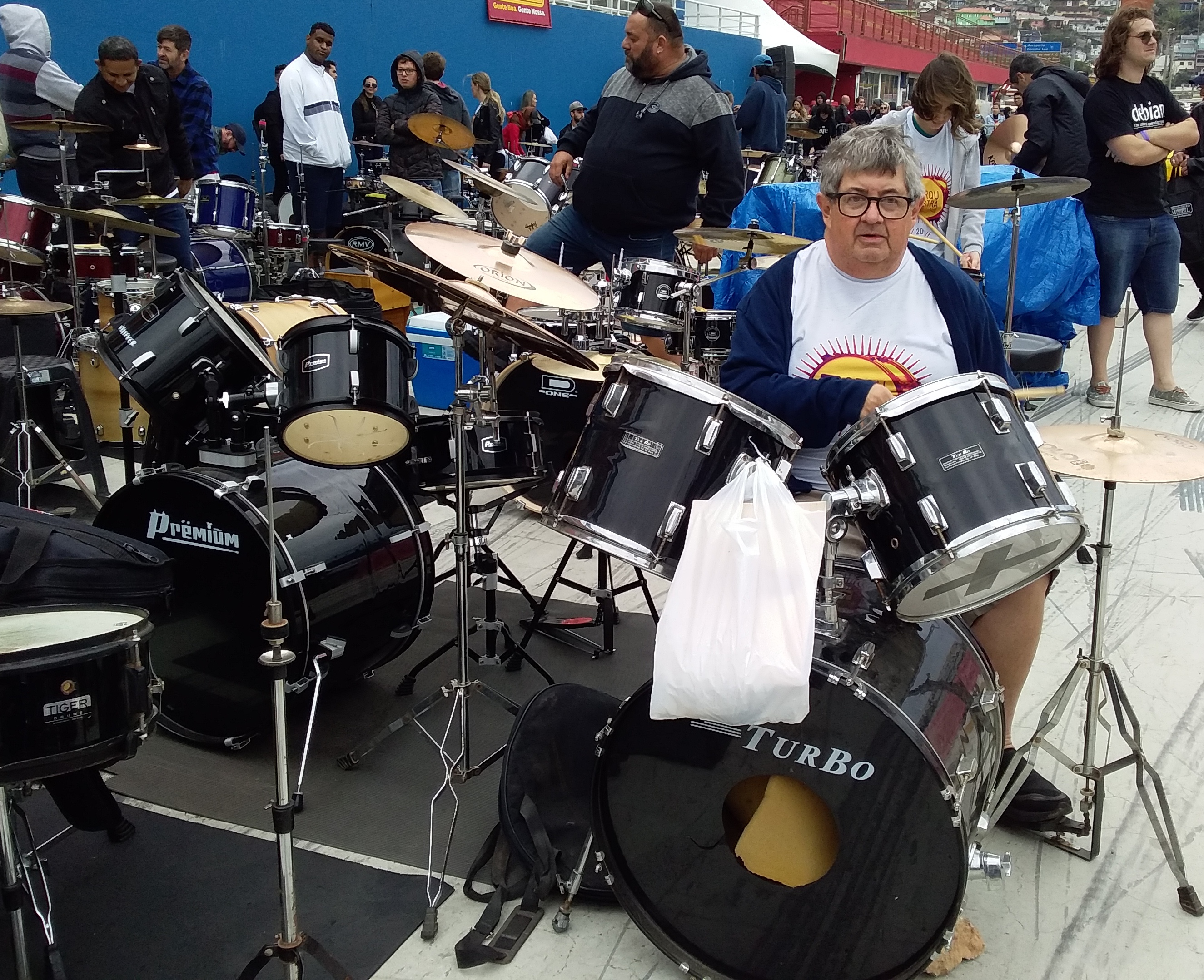 Prefeitura de Lages Lages 253 anos: encontro de bateristas terá a participação de músico de 61 anos de idade