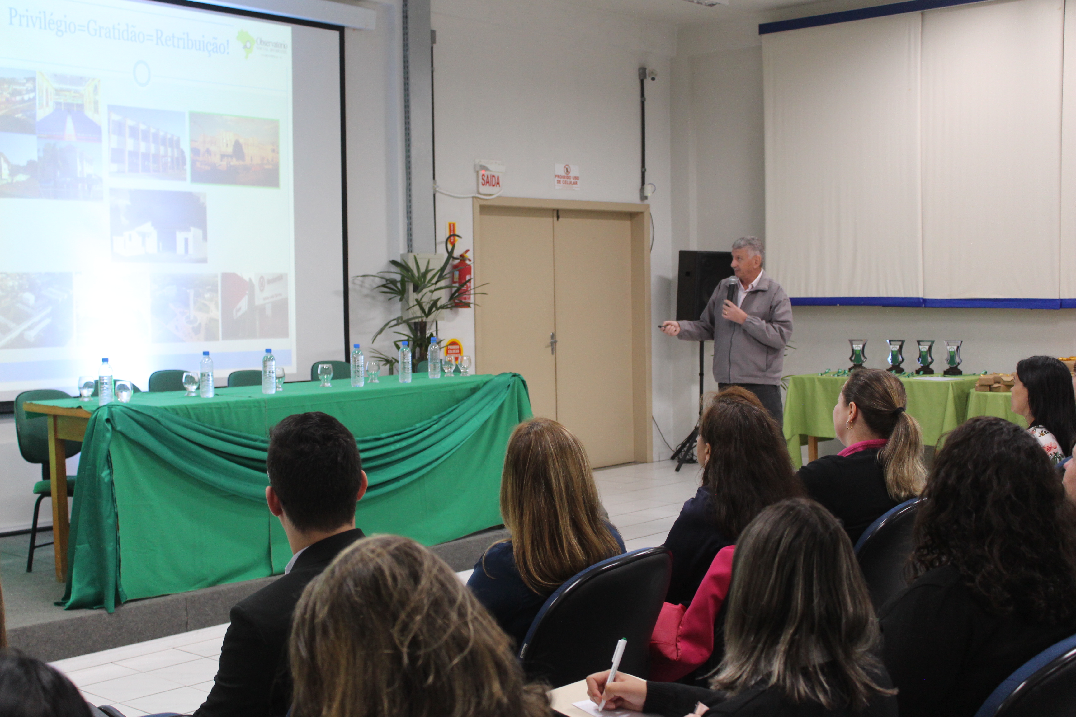 Prefeitura de Lages Educação Fiscal é tema de seminário regional