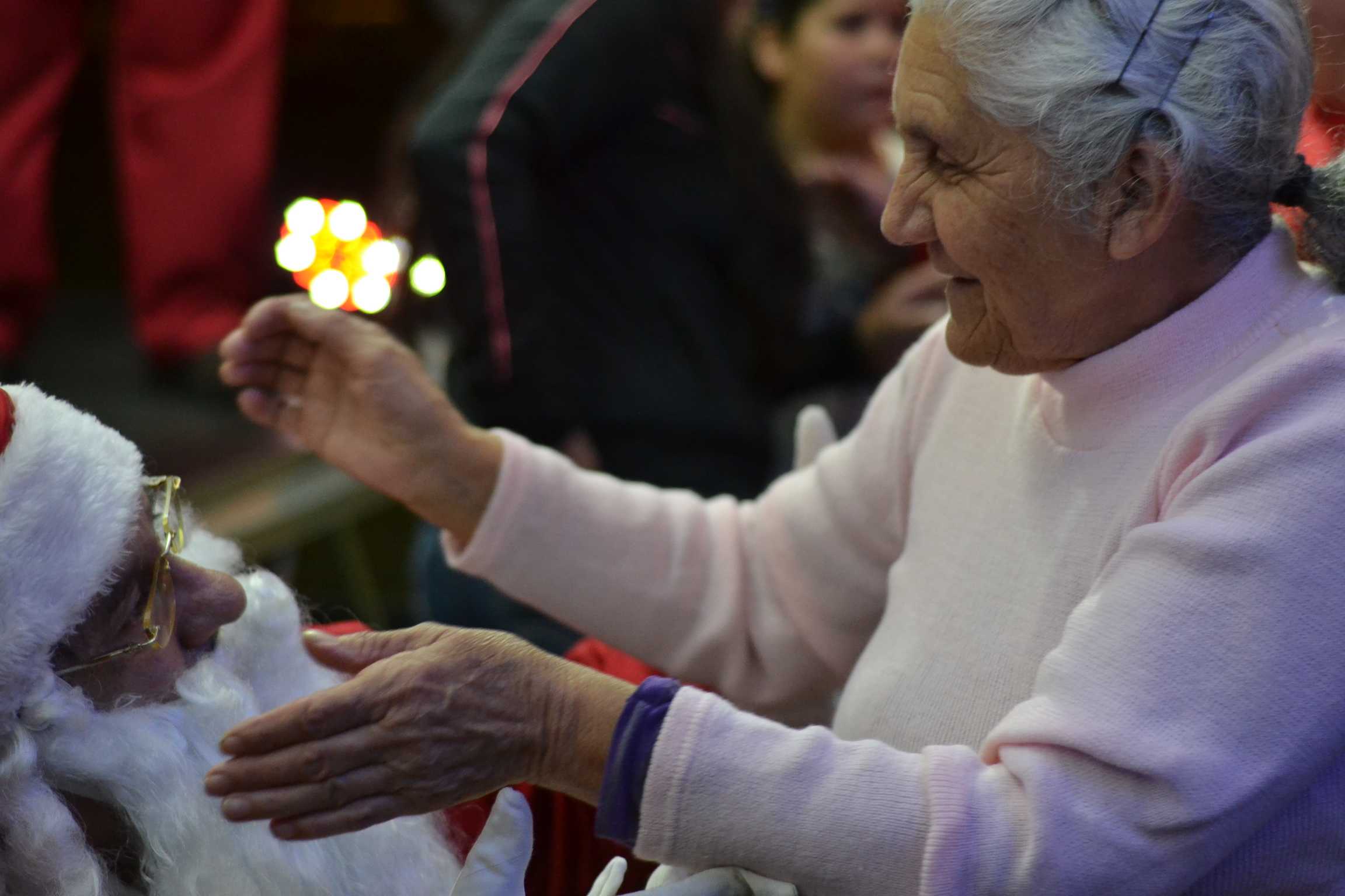 Prefeitura de Lages Natal dos Sonhos e Sorrisos invade o bairro Cristal