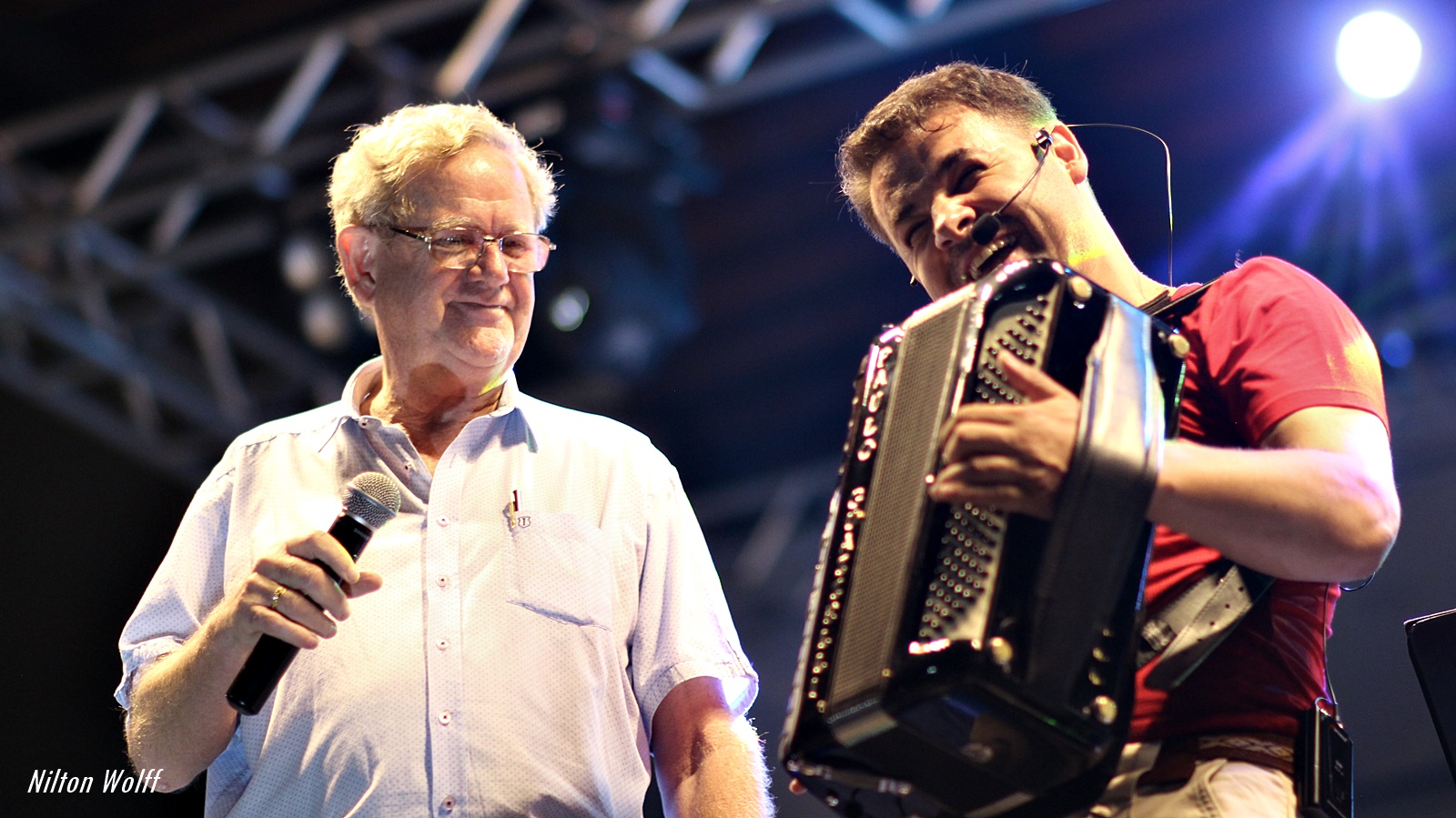 Prefeitura de Lages Contagem regressiva para o Natal e os lageanos aproveitam o último final de semana