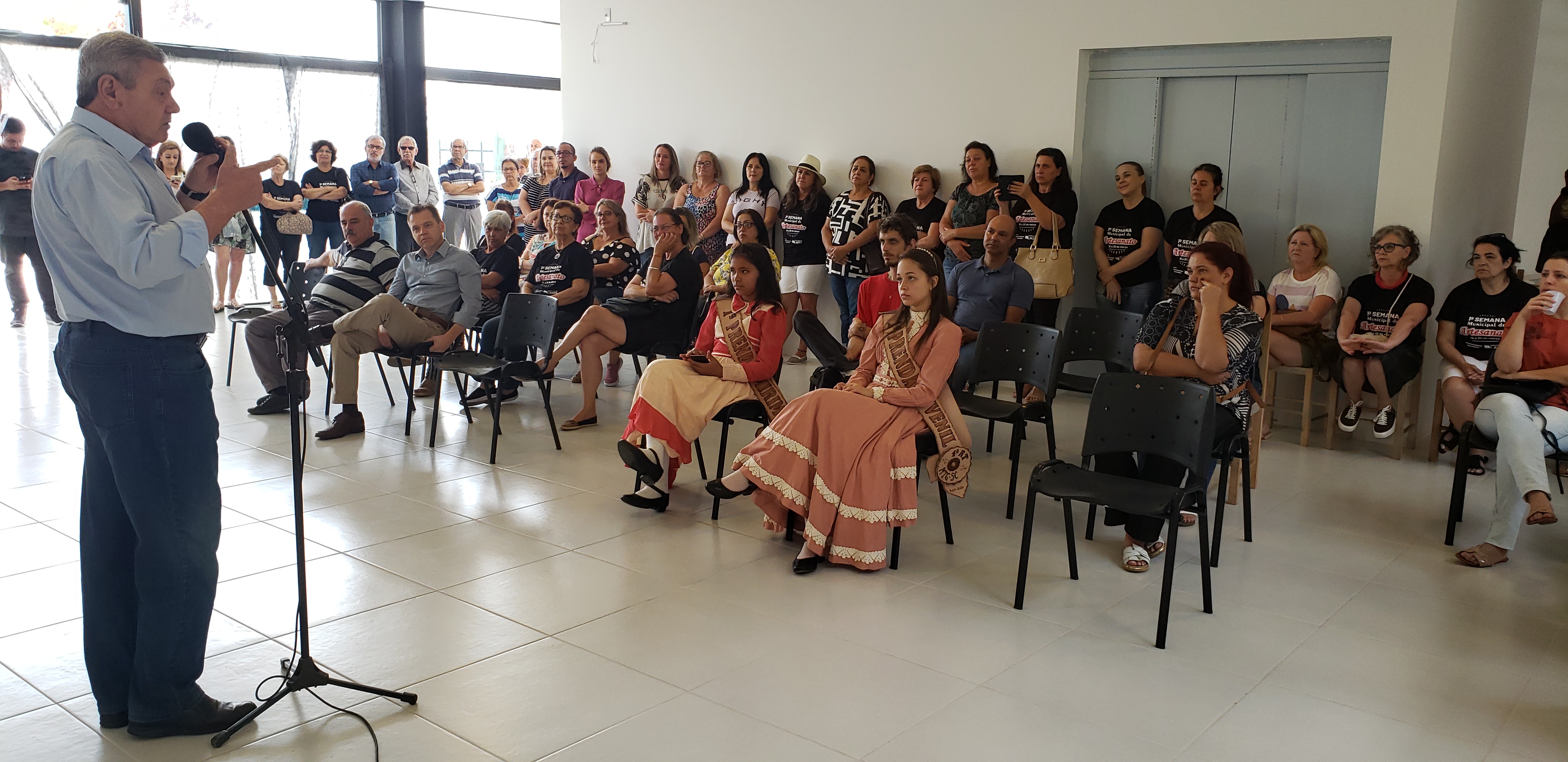 Prefeitura de Lages Semana Municipal do Artesanato abre espaço para o programa Arte nos Bairros