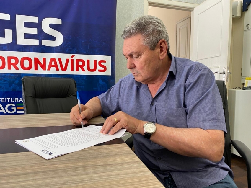 Prefeitura de Lages Coronavírus: Prefeito Ceron assina Decreto que estabelece regras para os serviços públicos municipais a partir desta terça-feira (14)