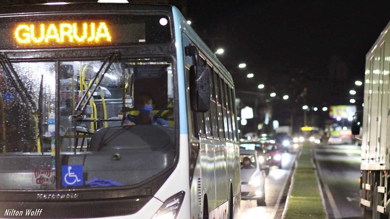 Prefeitura de Lages Prefeito Ceron assina decreto de normatização na retomada do transporte coletivo na próxima segunda-feira, dia 8 de junho 