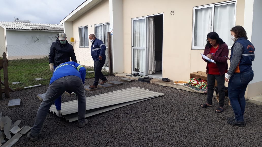 Prefeitura de Lages Defesa Civil de Lages recebe nova remessa de telhas de fibrocimento