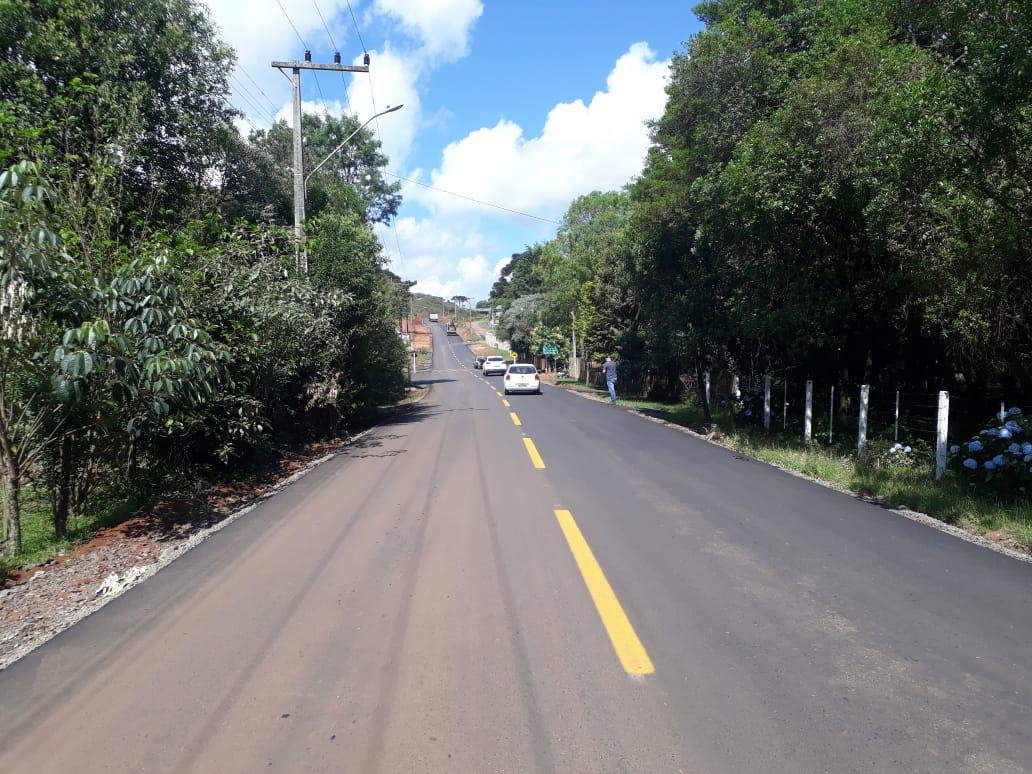 Prefeitura de Lages Minha Rua Melhor: infraestrutura da sede do distrito do Salto Caveiras é melhorada