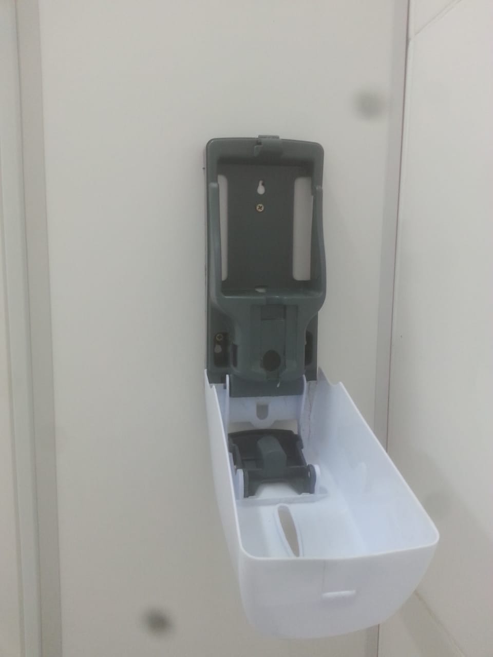 Prefeitura de Lages Servidores se deparam com depredação, furtos e atos de vandalismo na UPA 24 Horas de Lages