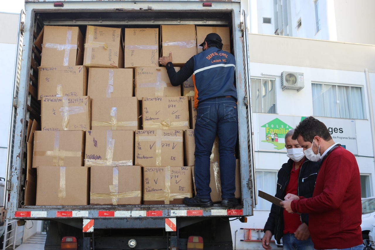 Prefeitura de Lages Assistência Social recebe 1.200 cobertores doados pela Receita Federal