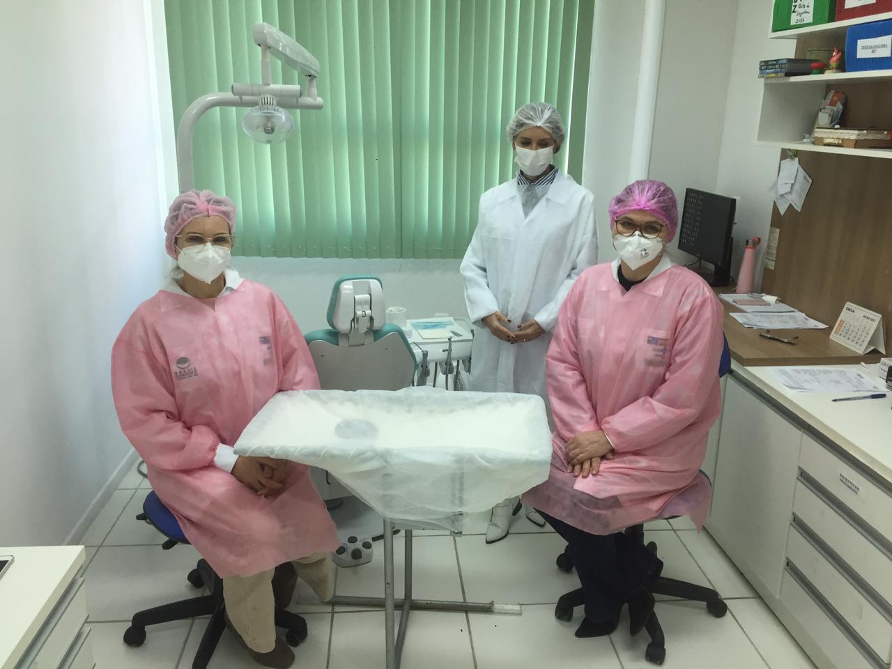 Prefeitura de Lages Odontopediatras do Centro de Especialidades Odontológicas de Lages realizam visita técnica no CEO de Brusque