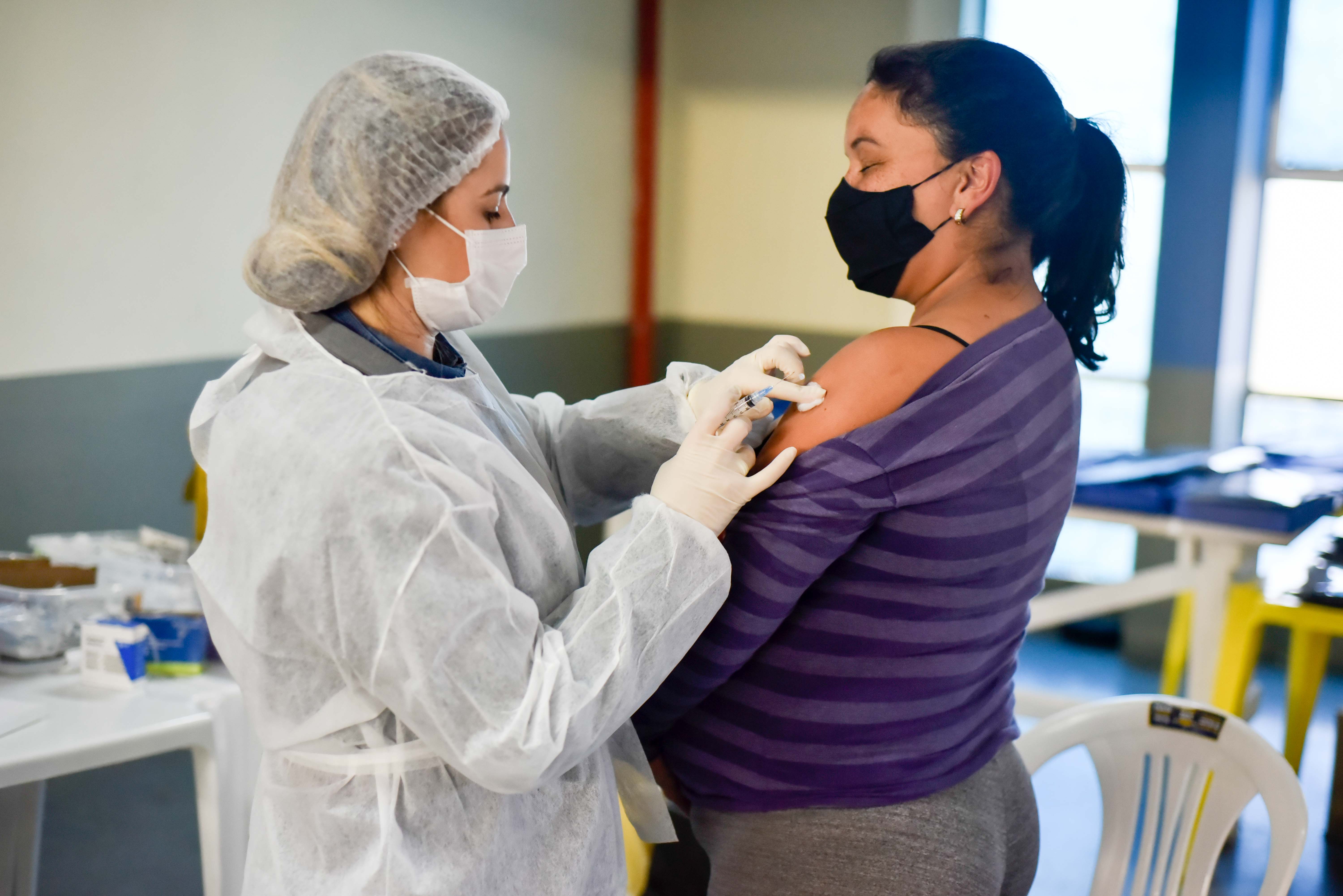 Prefeitura de Lages Gestantes e puérperas que receberam a 1° dose com astrazeneca, podem receber a 2° dose da pfizer ou coronavac