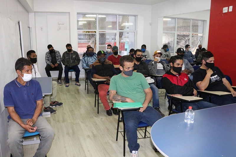 Prefeitura de Lages Banco do Emprego, da Prefeitura, auxilia empresa lageana na contratação de 50 trabalhadores 