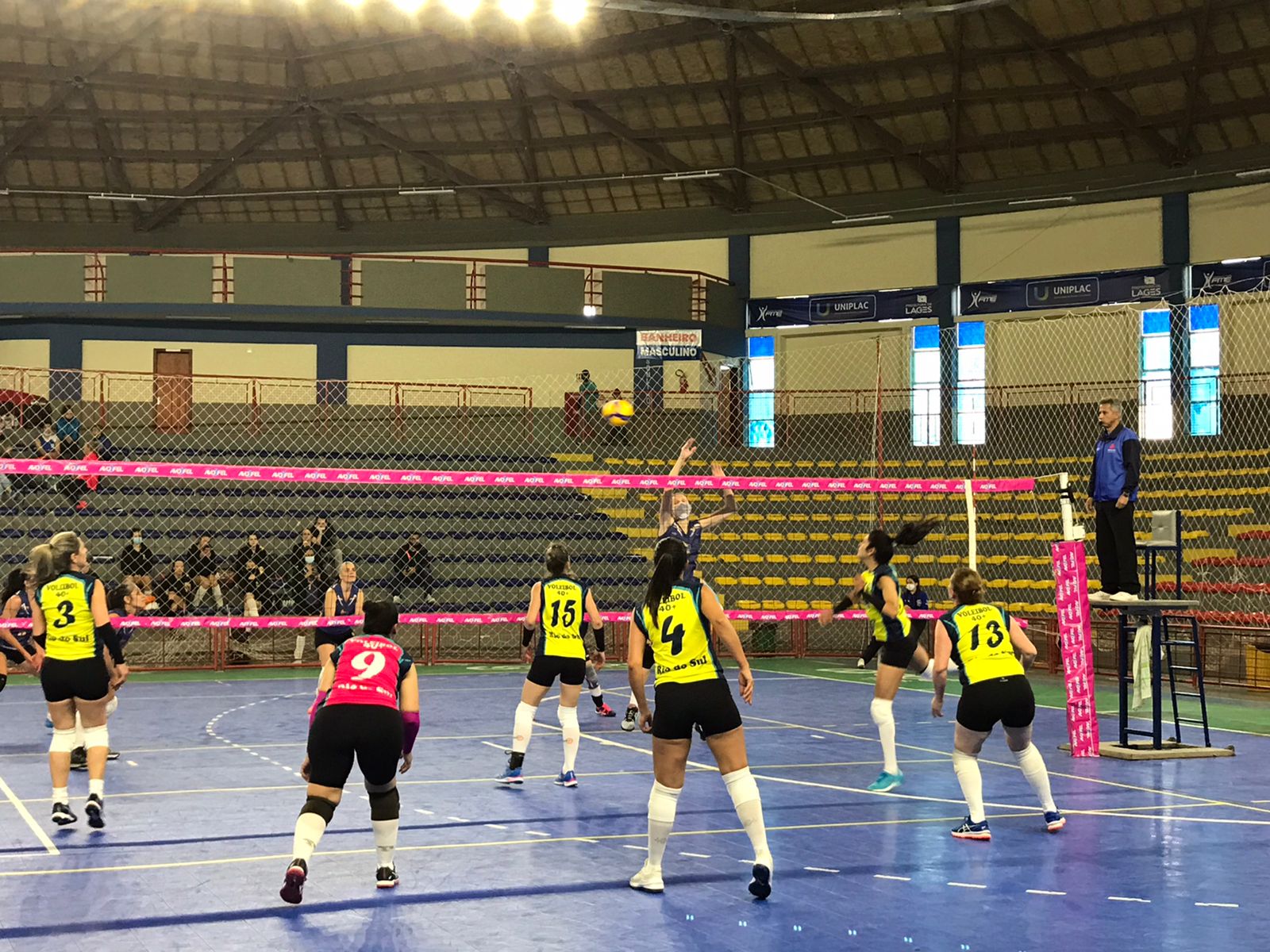 Prefeitura de Lages Campeonato Catarinense de Voleibol Master reuniu cerca de 600 atletas em Lages