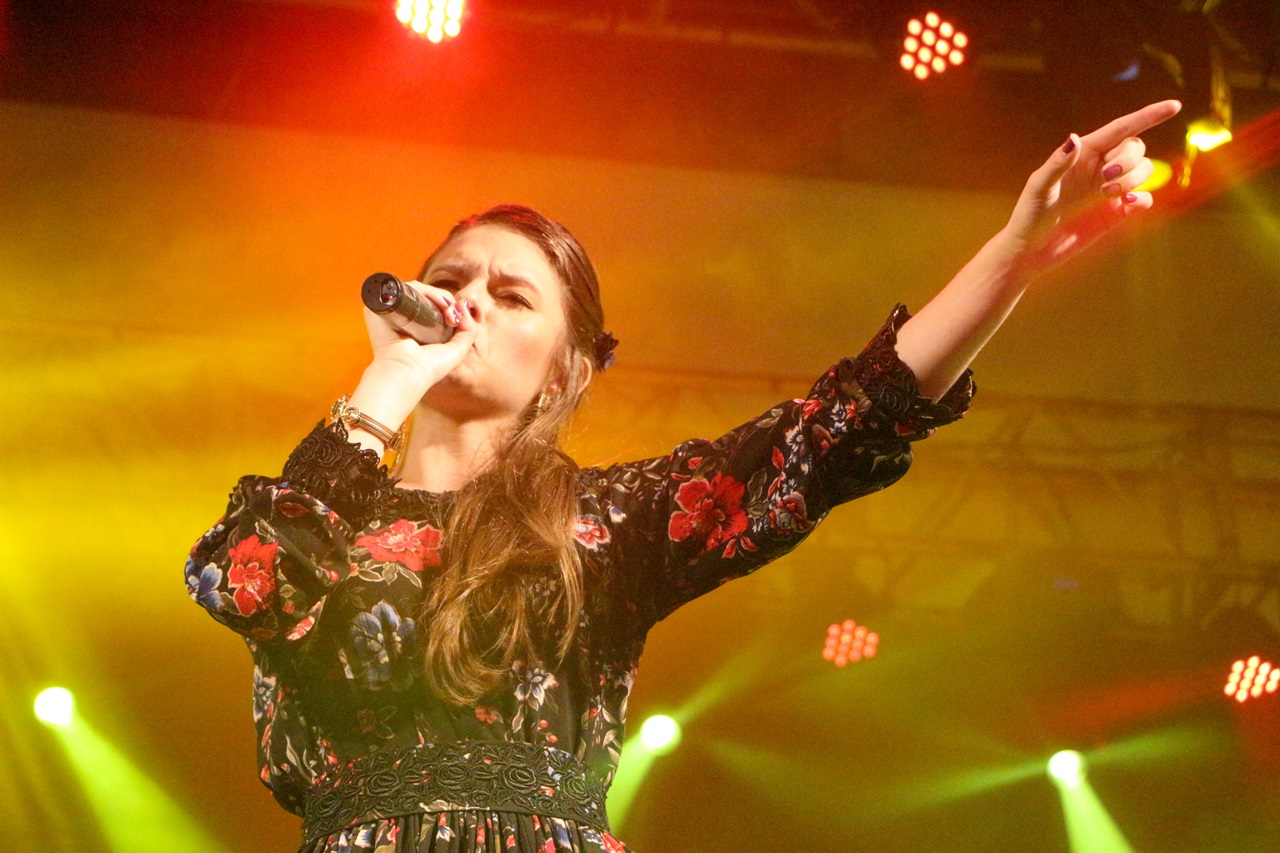 Prefeitura de Lages Meninas musicistas dão traços inerentes à doçura e amabilidade no Natal Felicidade, neste sábado 