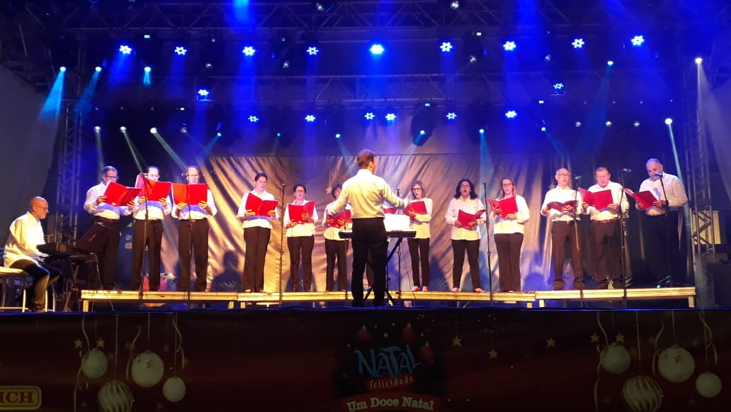 Prefeitura de Lages Noite dos Corais no Natal Felicidade – Um Doce Natal
