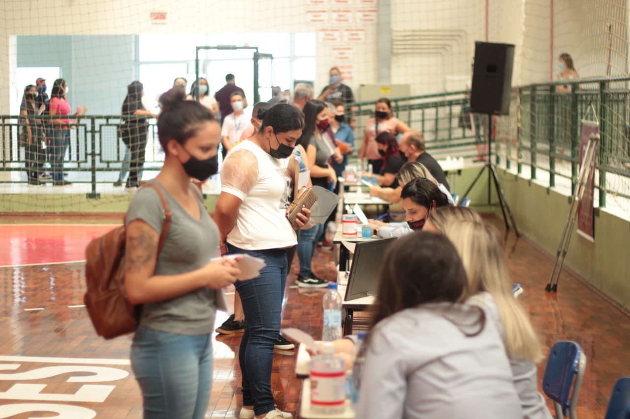 Prefeitura de Lages Feirão do Emprego supera expectativa e recebe centenas de pessoas