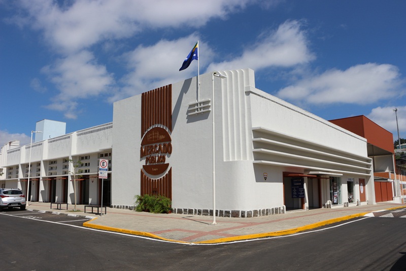 Prefeitura de Lages Prefeitura lança edital para concessão dos sete últimos boxes do Mercado Público Municipal 