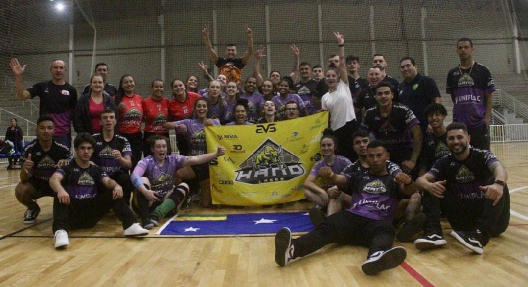 Prefeitura de Lages Handlages é campeã da Copa Oliza nos naipes feminino e masculino