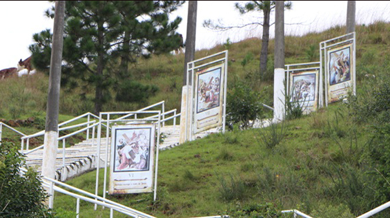 Prefeitura de Lages Prefeitura de Lages realiza melhorias estruturais no Morro da Cruz para a Semana Santa