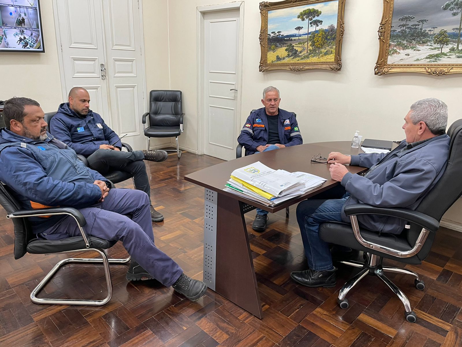 Prefeitura de Lages Defesa Civil de Lages monitora nível dos rios e áreas de risco devido às constantes chuvas