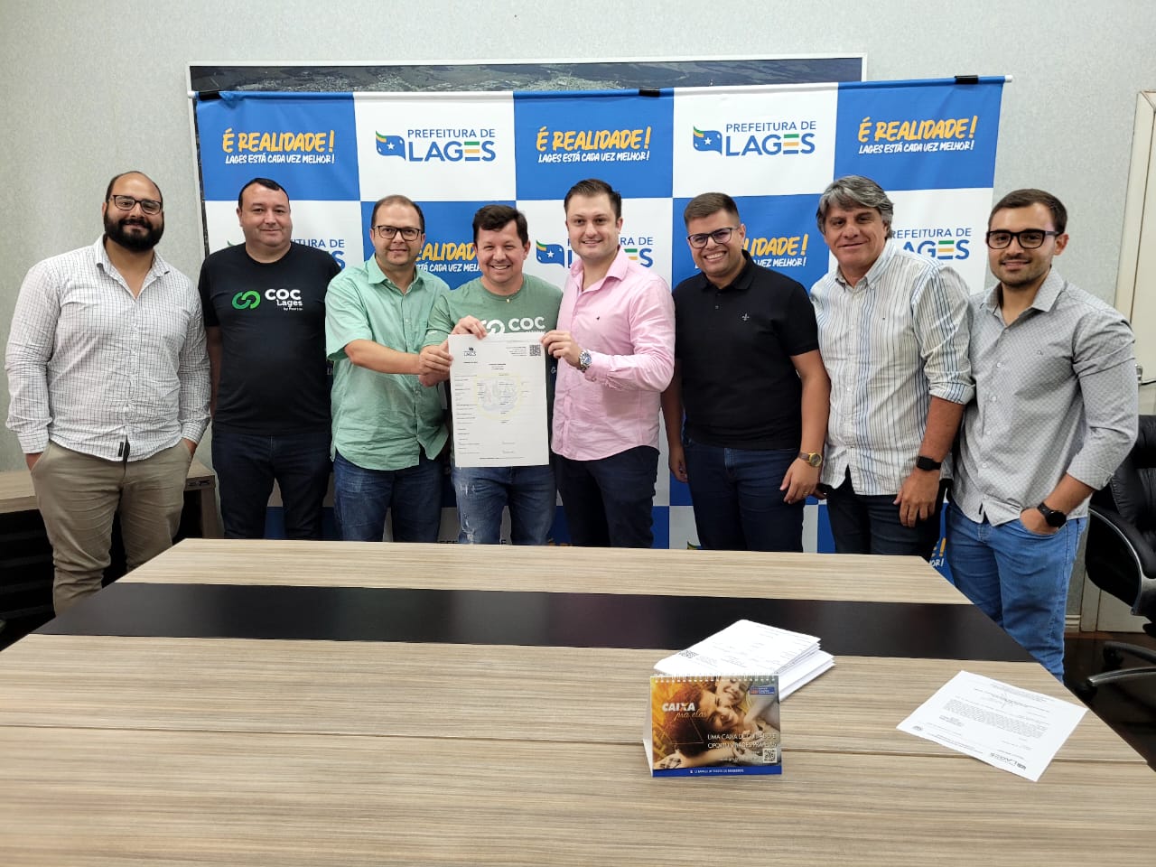 Prefeitura de Lages Prefeito em exercício Juliano Polese recebe representantes do grupo COC de Santa Catarina que confirmam a ampliação da unidade de Lages