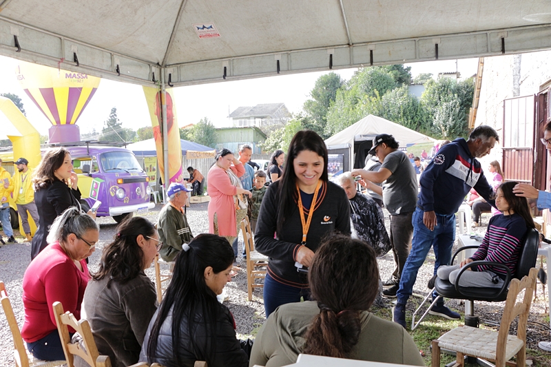 Prefeitura de Lages Moradores da Penha e região foram contemplados com mutirão de serviços públicos da prefeitura